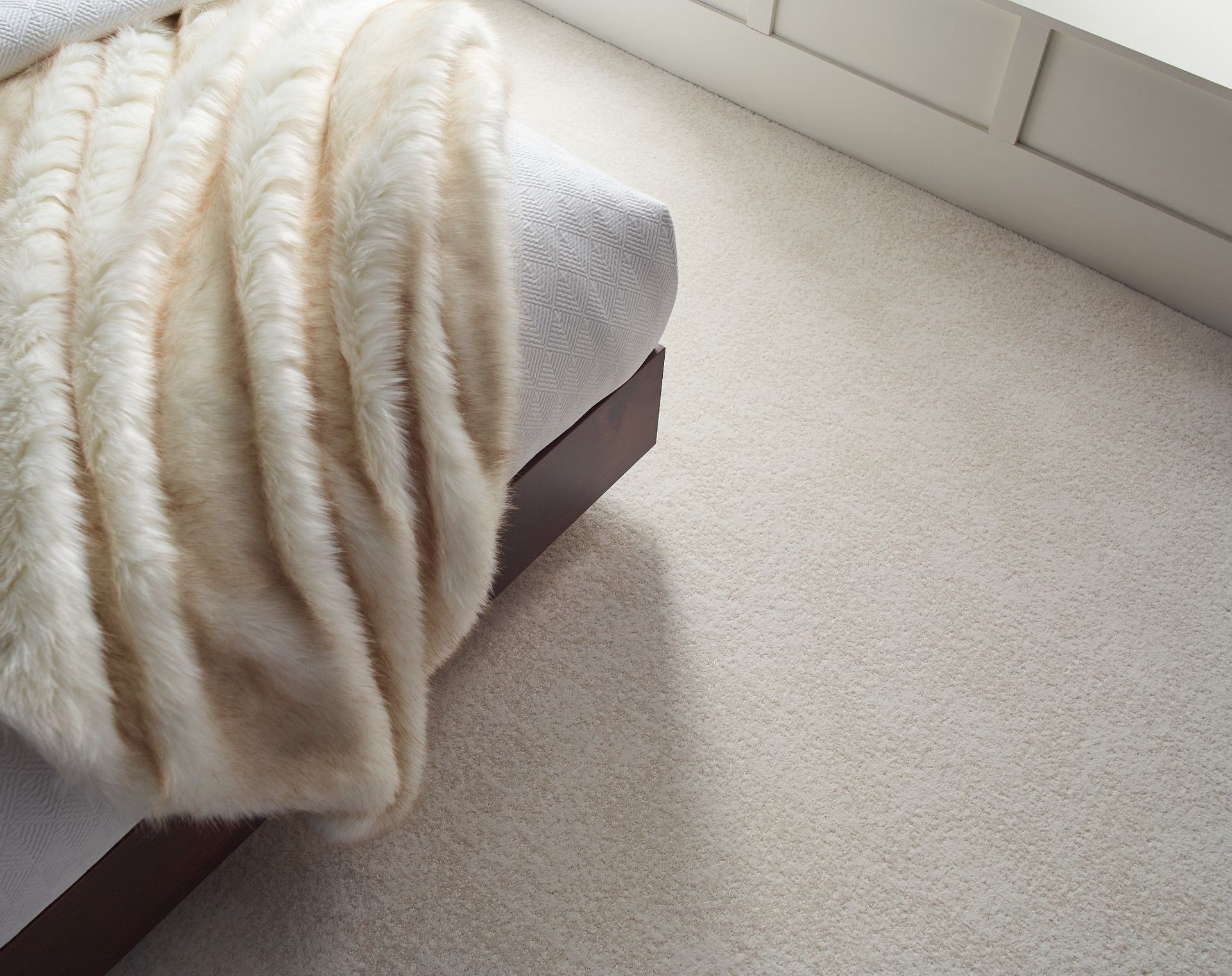 nordic-bedroom-artistic-presence-cc73-b-00122-h-broadloom-detail